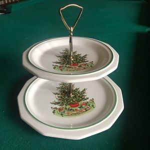 Vintage 2-tier Christmas Serving Plate comes apart for easy storage